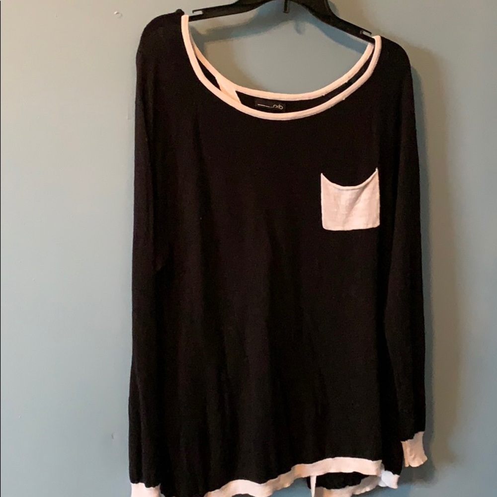 Sweater - Picture 3 of 4